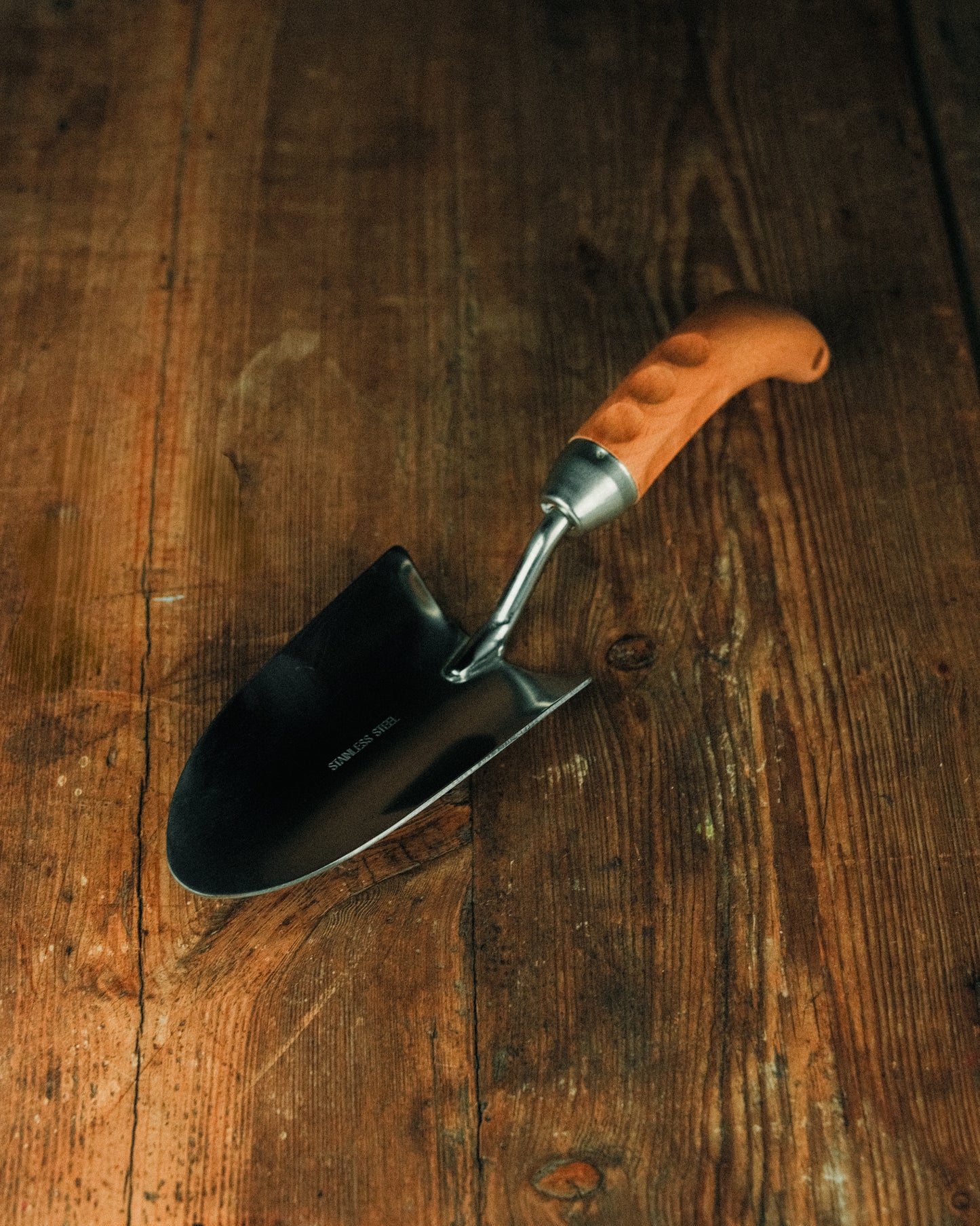 Större planteringsspade för trädgårdsarbete