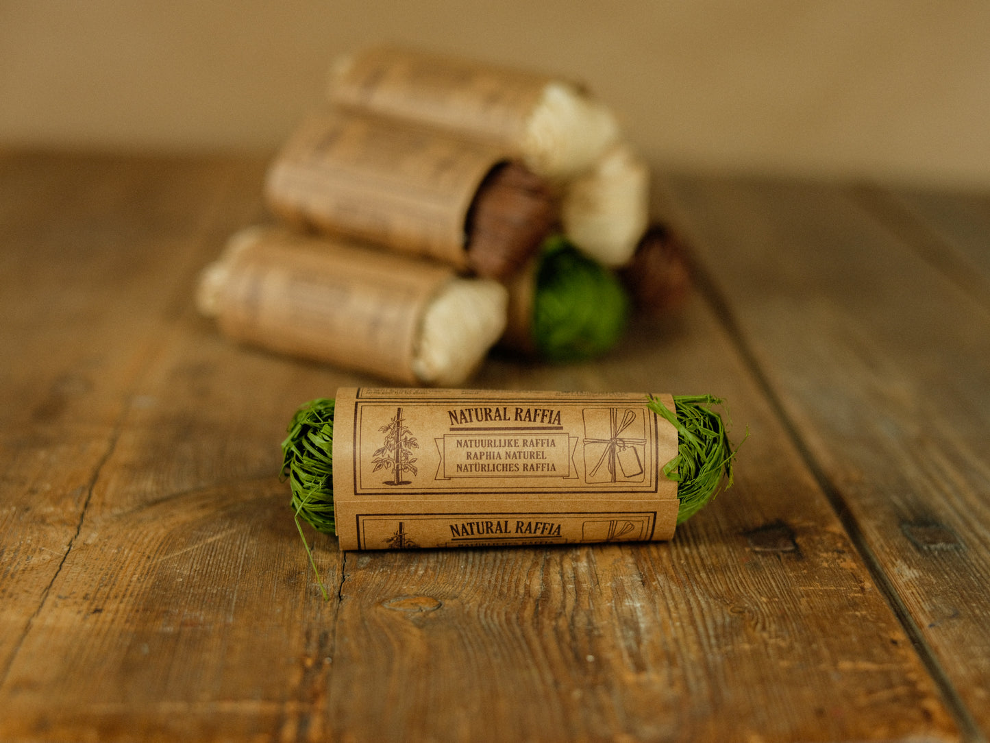 Raffia naturfiber för trädgården - miljövänligt bindematerial