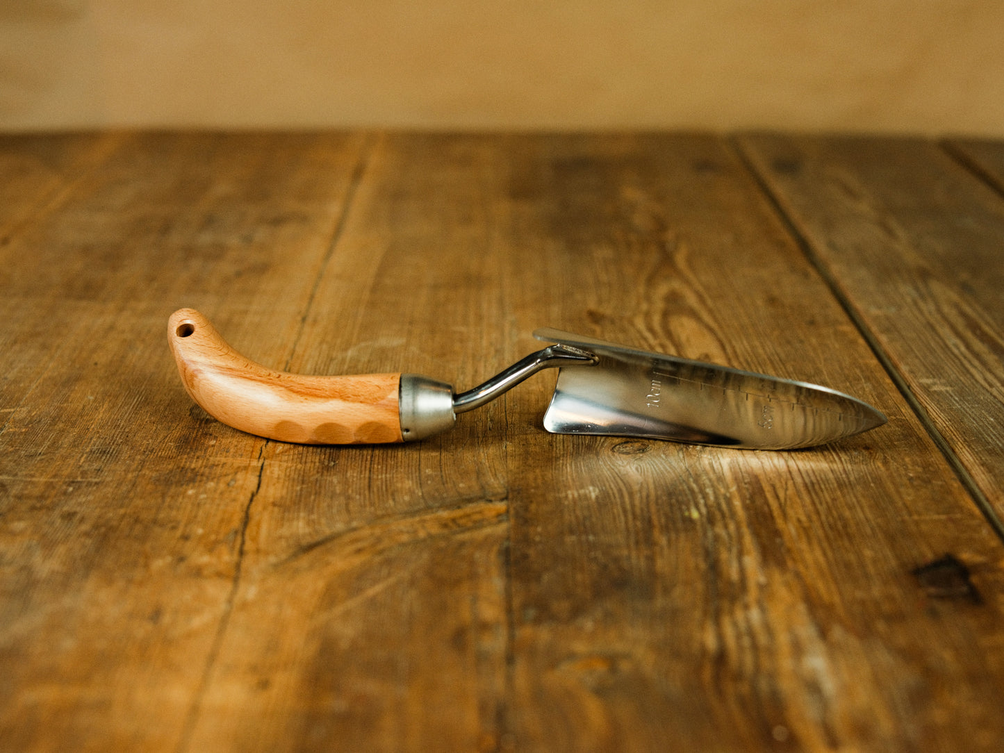 Planteringsspade för trädgårdsarbete